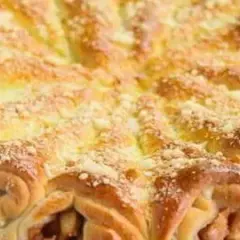 Idealny placek drożdżowy: temperatura i czas pieczenia krok po kroku