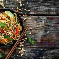 Pasta Pad Thai: Przepis na aromatyczne danie z makaronem