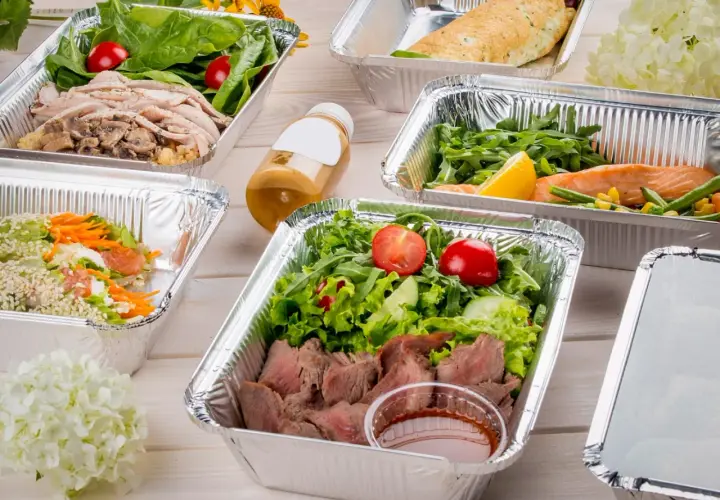 Dieta pudełkowa w Bydgoszczy – wygodne rozwiązanie dla zabieganych, którzy chcą zadbać o swoje zdrowie i sylwetkę