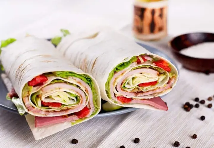Placki tortilla z czym? 15 pysznych nadzień na każdą okazję
